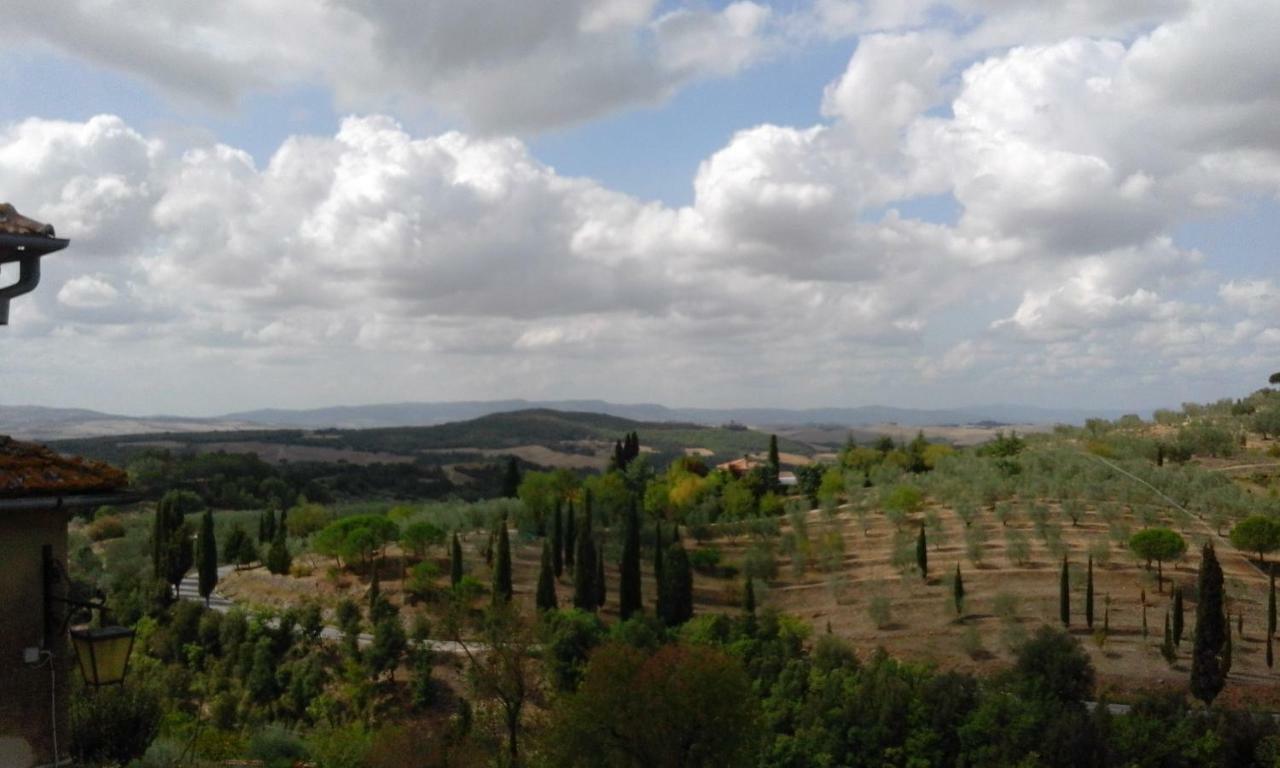 Casa Vacanze "Nonna Vela" Petroio ภายนอก รูปภาพ